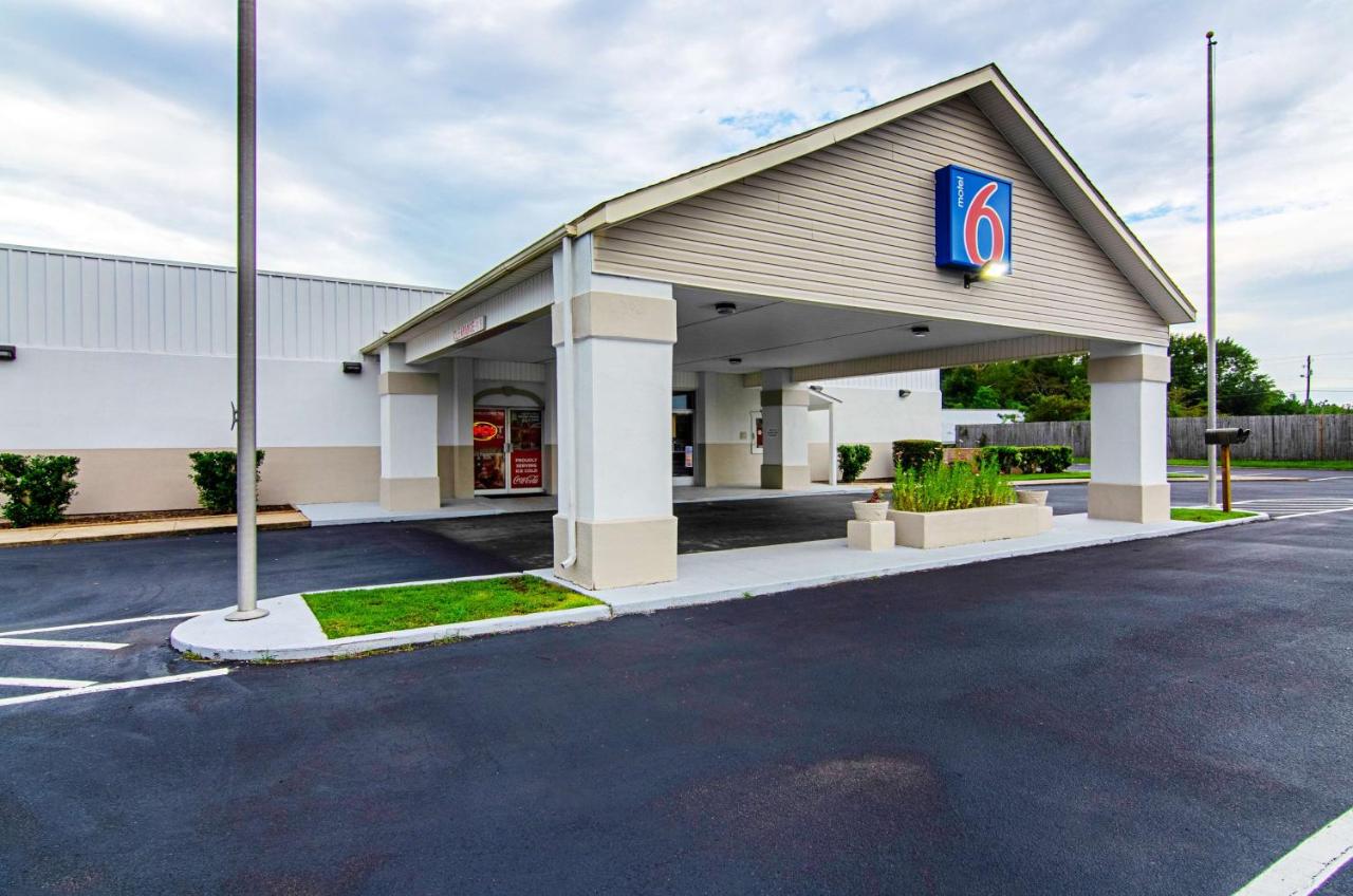 | Motel 6-Bay Minette, AL