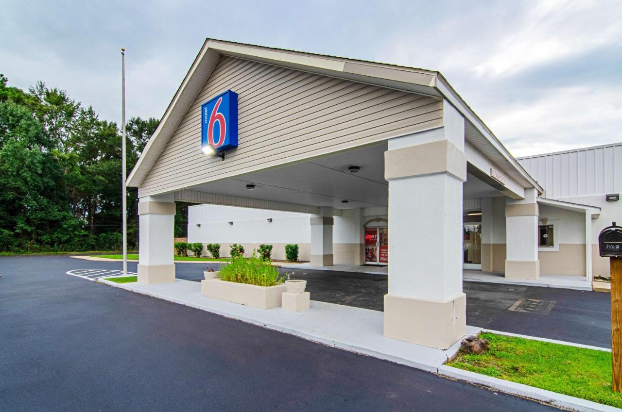 | Motel 6-Bay Minette, AL