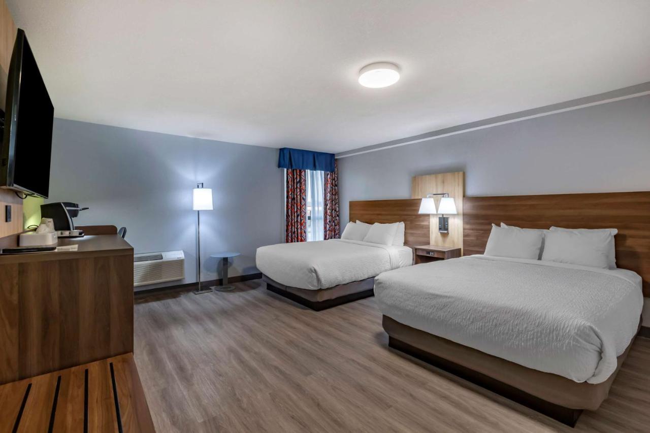 Queen Room with Two Queen Beds and Walk In Shower - Mobility Accessible/Non-Smoking at Best Western Plus St. Louis West-Westport
