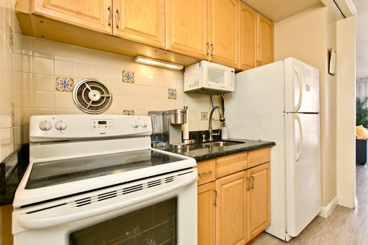  | Marina Oasis Full Kitchen with Laundry and Parking Options