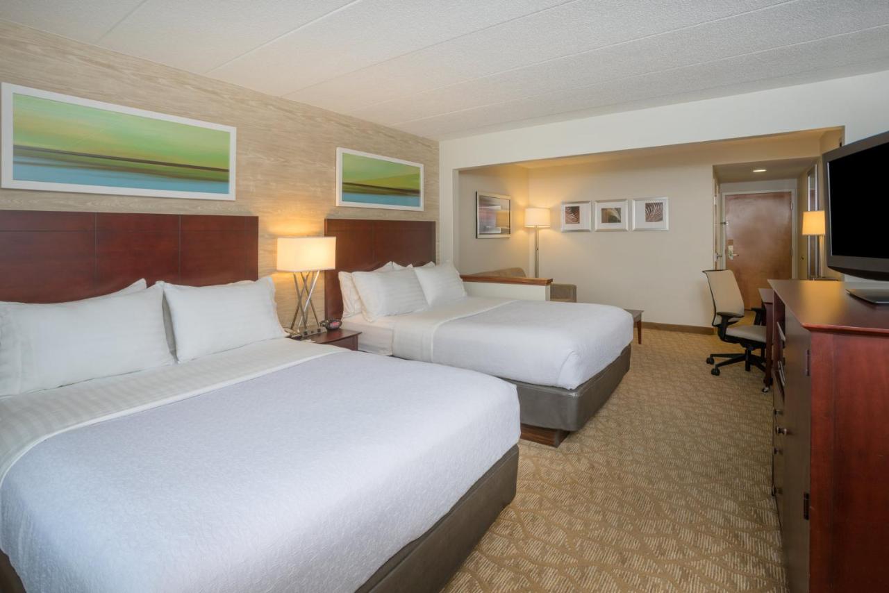 | Holiday Inn Baltimore BWI Airport, an IHG Hotel