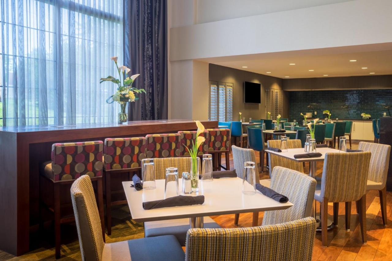 | Holiday Inn Baltimore BWI Airport, an IHG Hotel