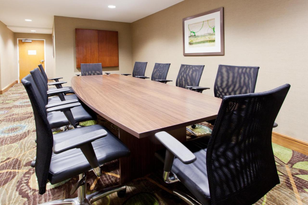  | Holiday Inn Baltimore BWI Airport, an IHG Hotel