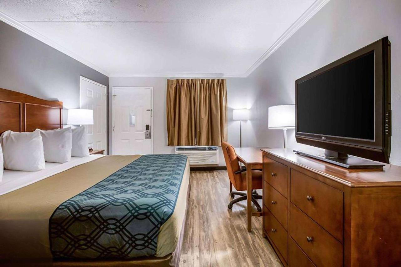 | Econo Lodge