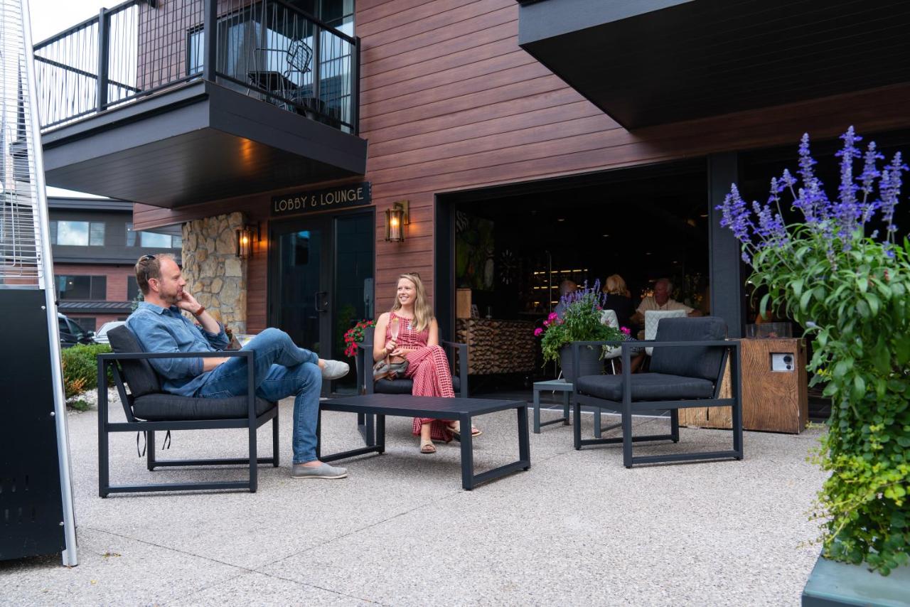 | The Earl in Charlevoix