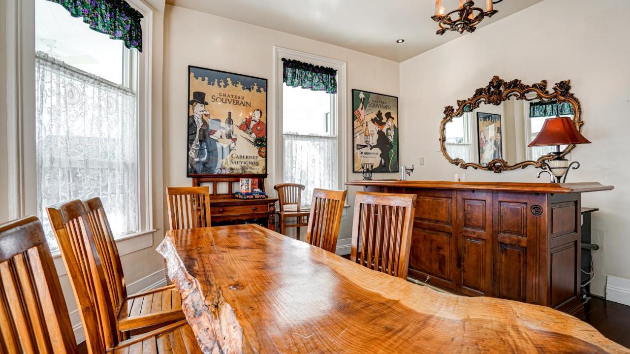 | The River Belle Inn