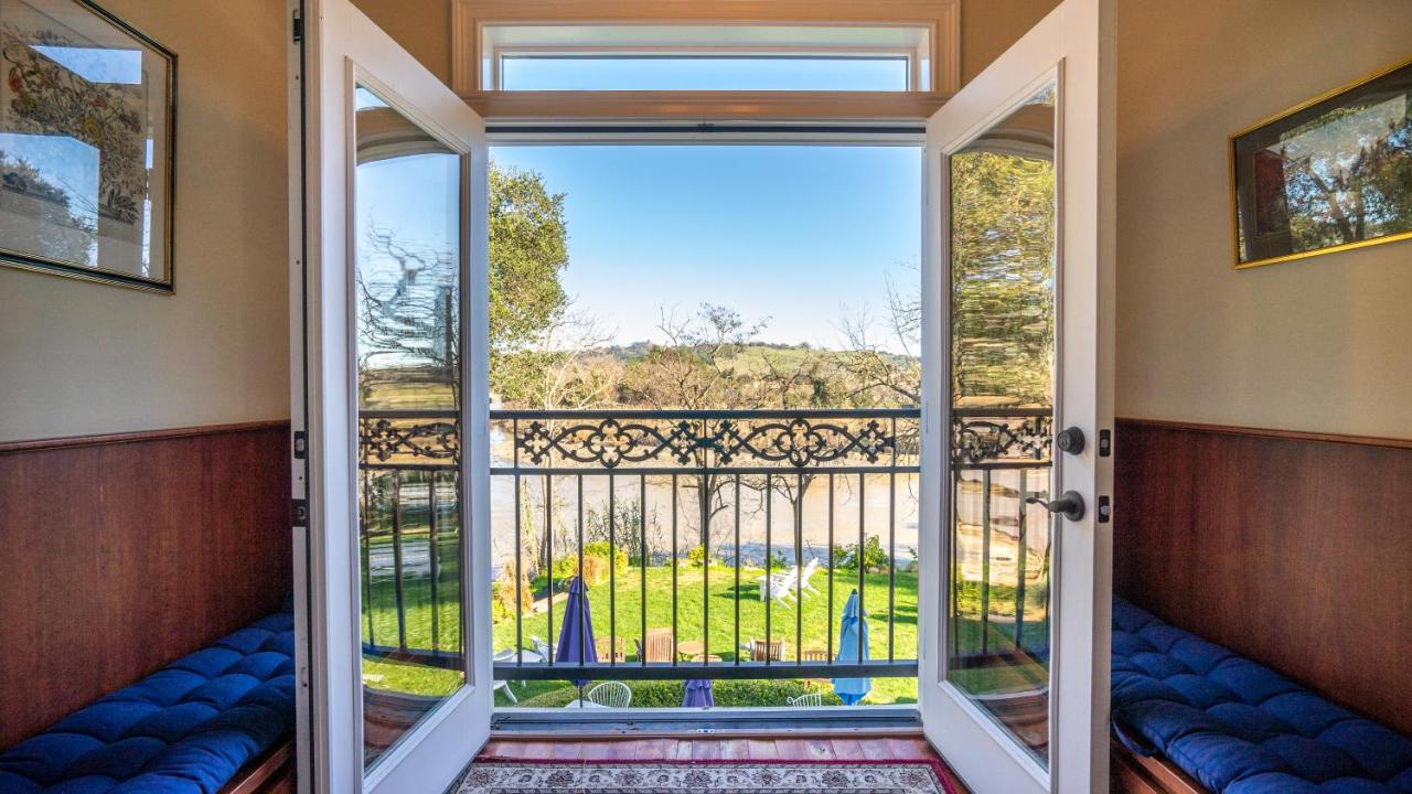 | The River Belle Inn