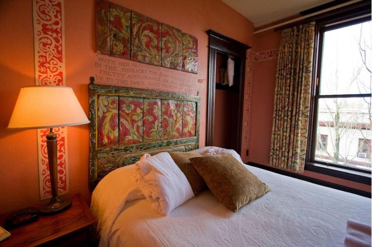 | McMenamins Hotel Oregon