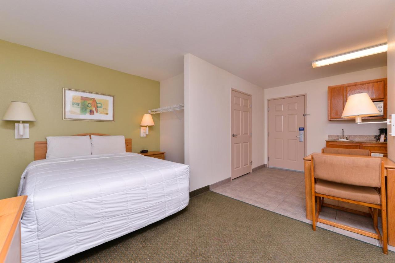 Deluxe King Suite with Sofa Bed at Americas Best Value Inn & Suites Winnie