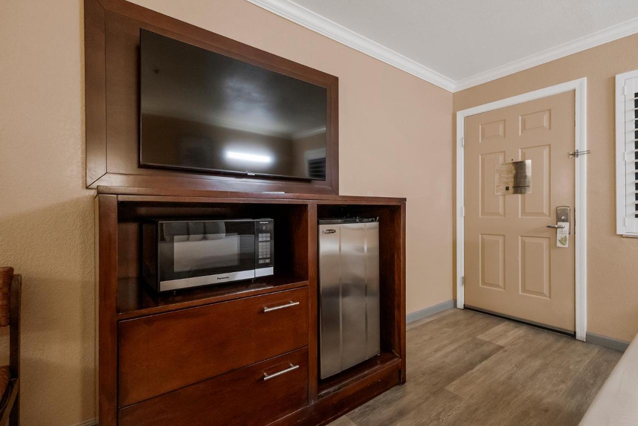 | Country Inn Sonora
