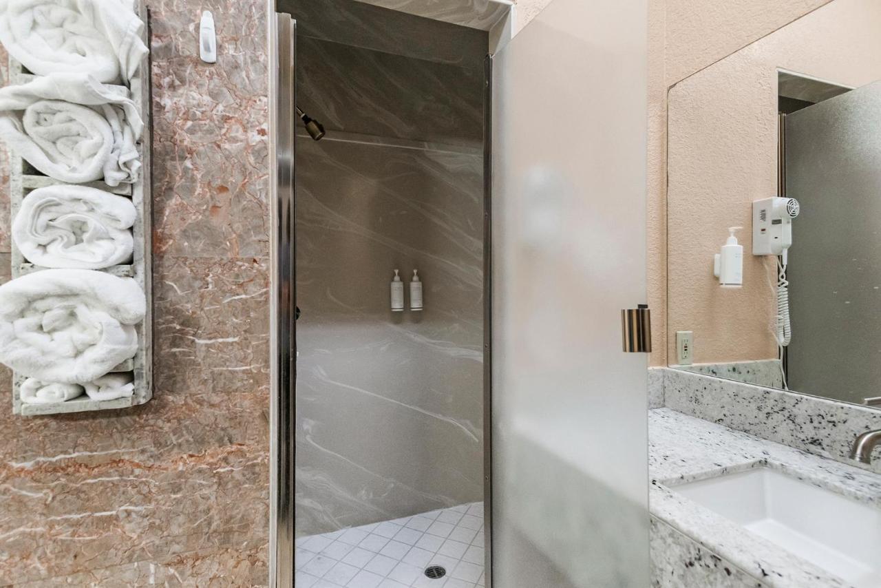 | Country Inn Sonora