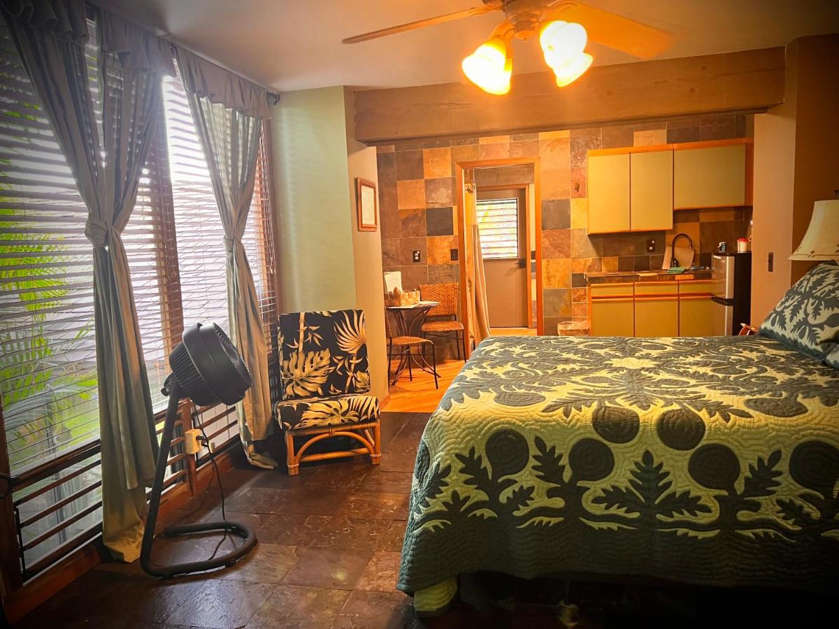 | Maui What a Wonderful World Bed & Breakfast