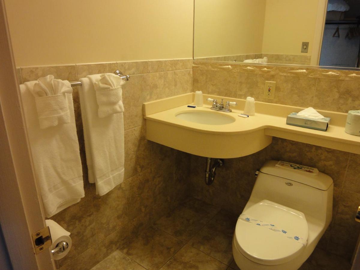  | Hyannis Travel Inn