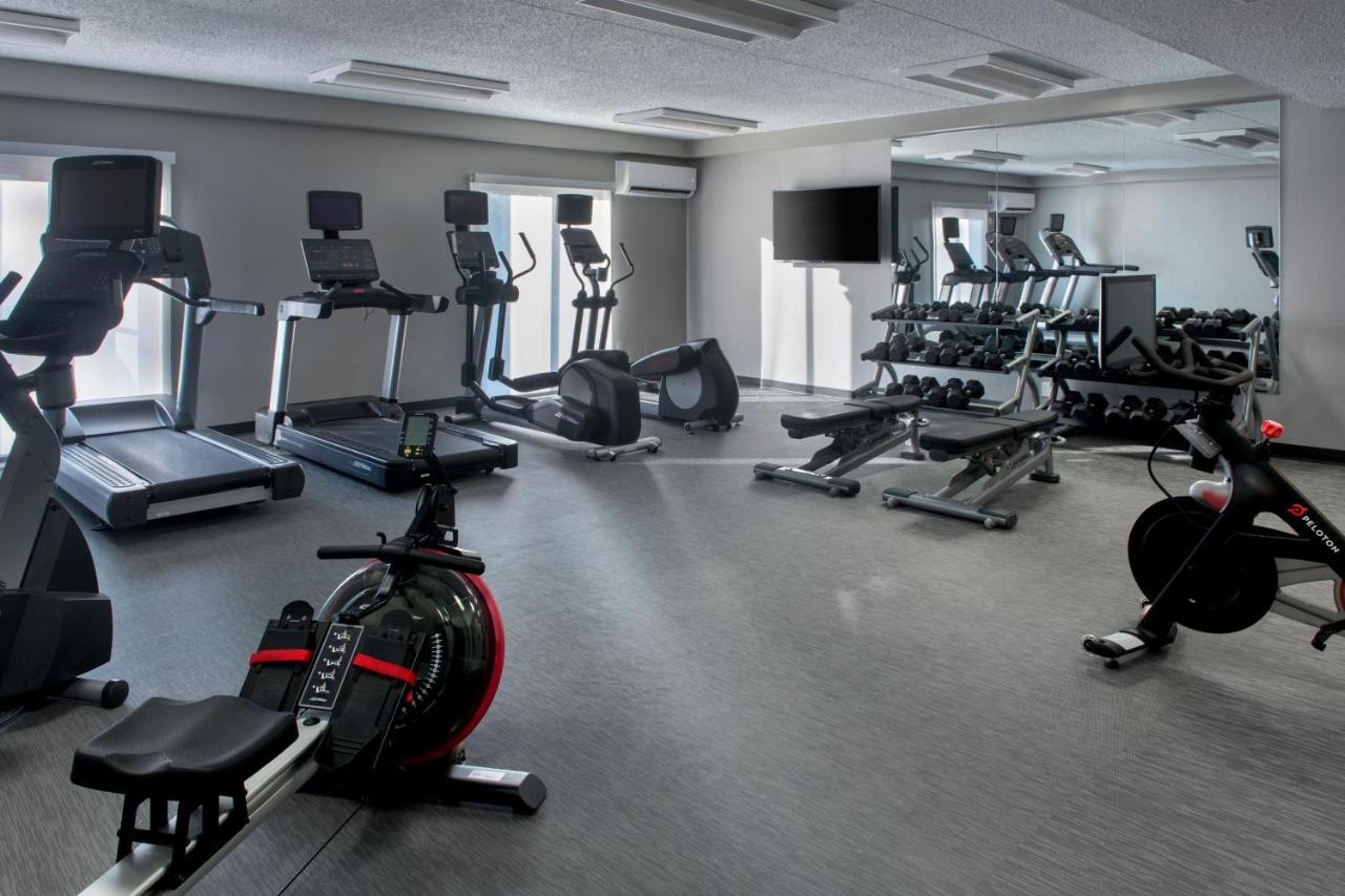 | Courtyard By Marriott Baltimore Hunt Valley