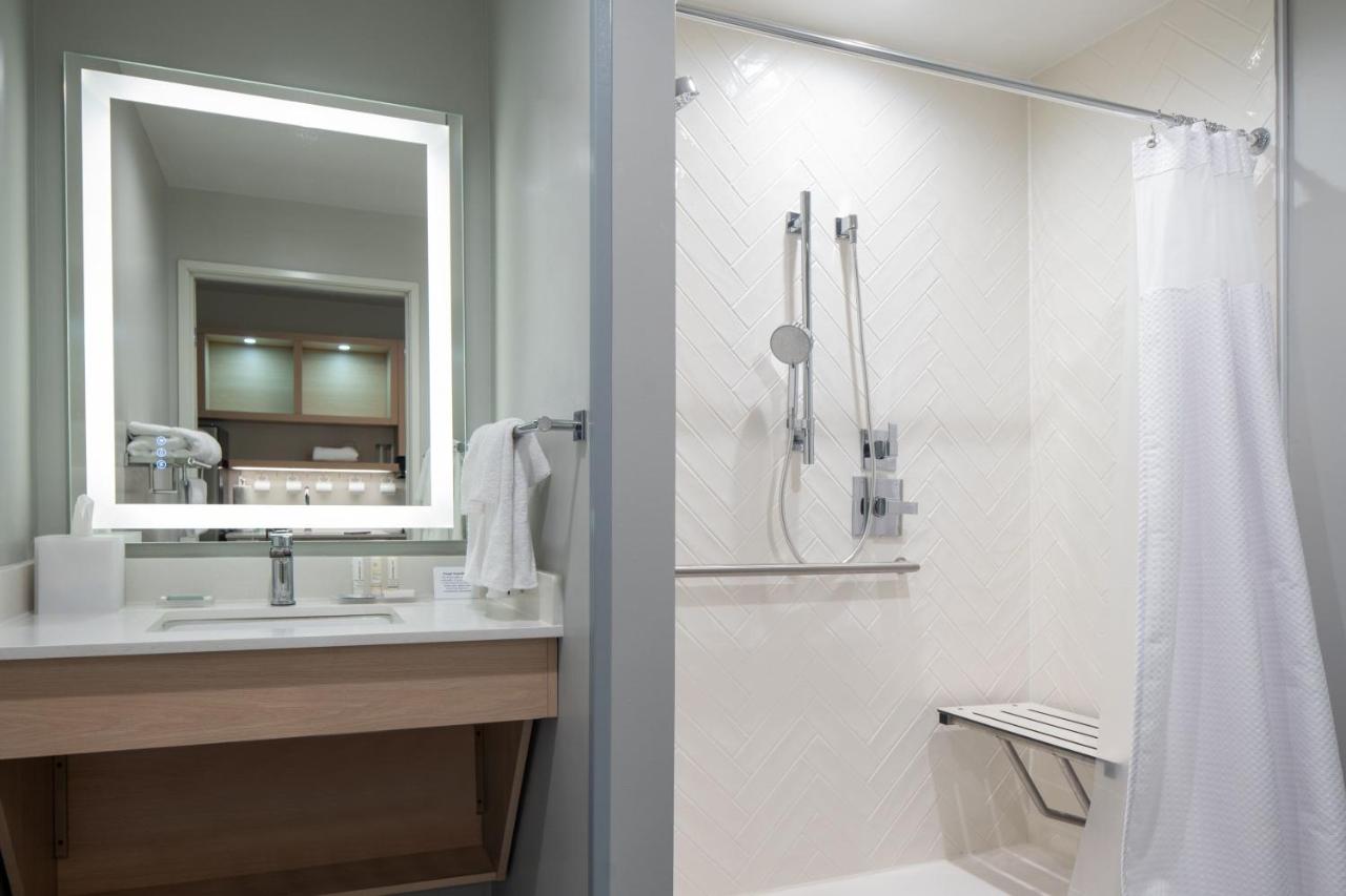 Queen Studio at TownePlace Suites by Marriott Sidney