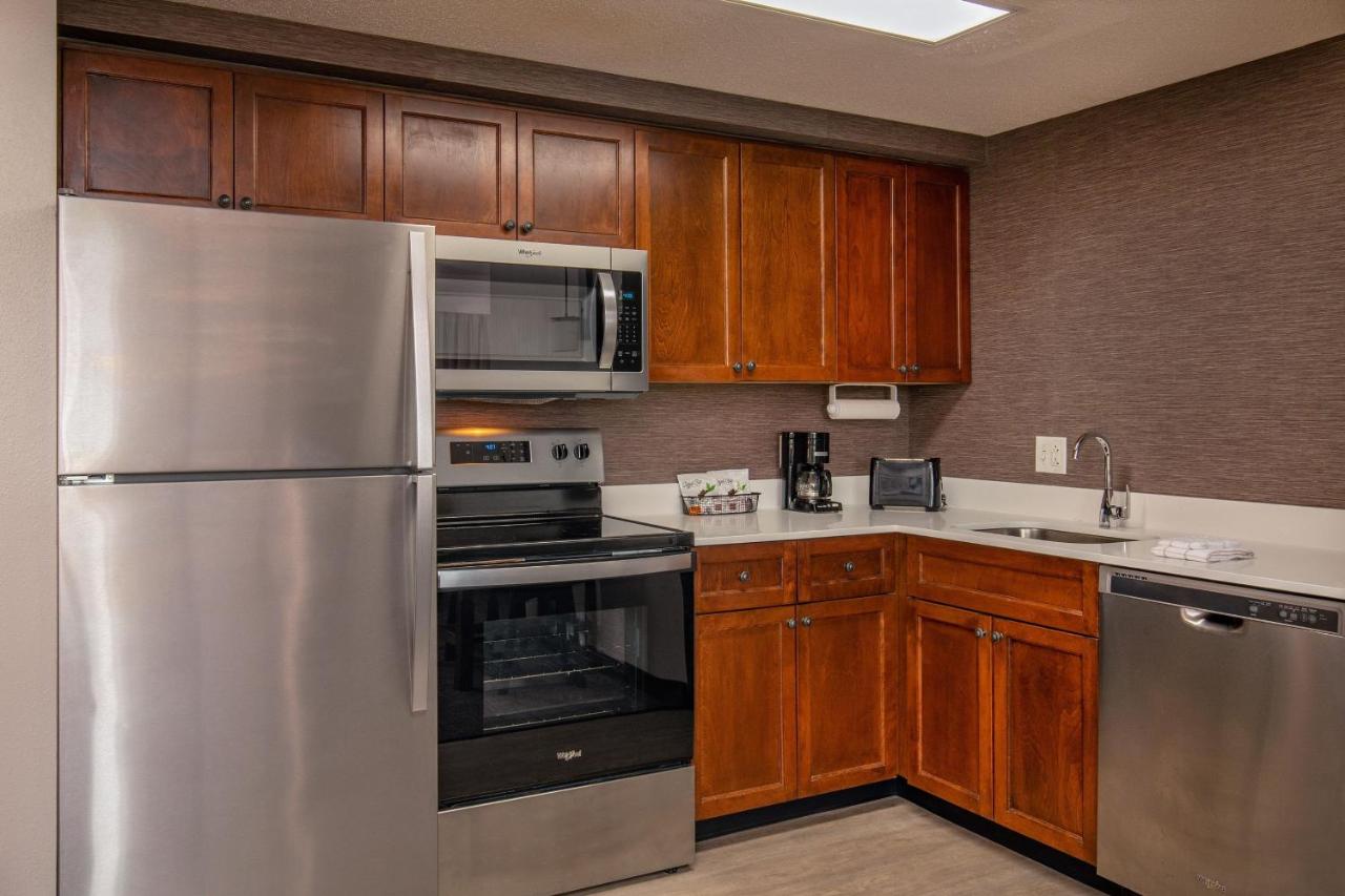 Two-Bedroom Suite with 3 Queen beds, 1 Sofa Bed, Full Kitchen, Living Space at Residence Inn by Marriott Norfolk Airport