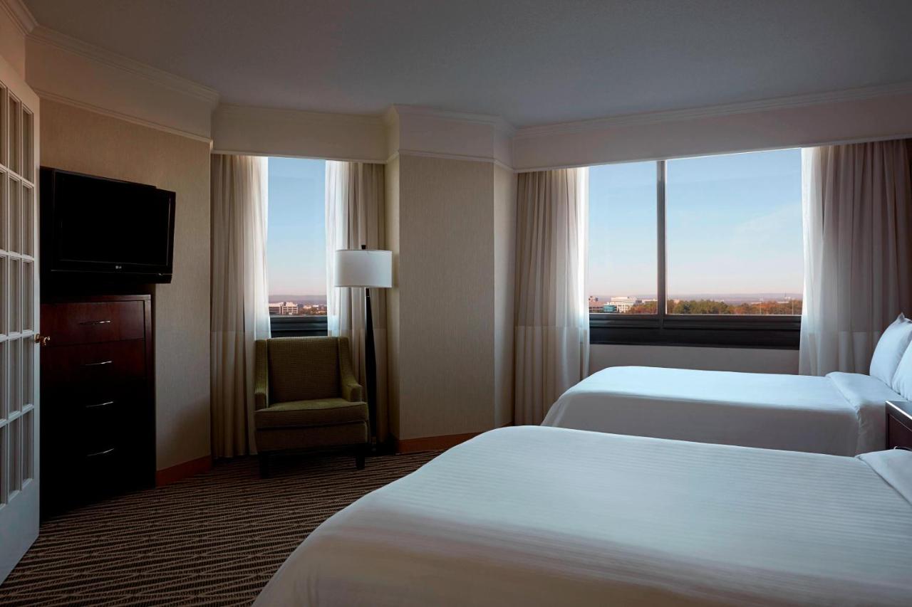  | Washington Dulles Marriott Suites