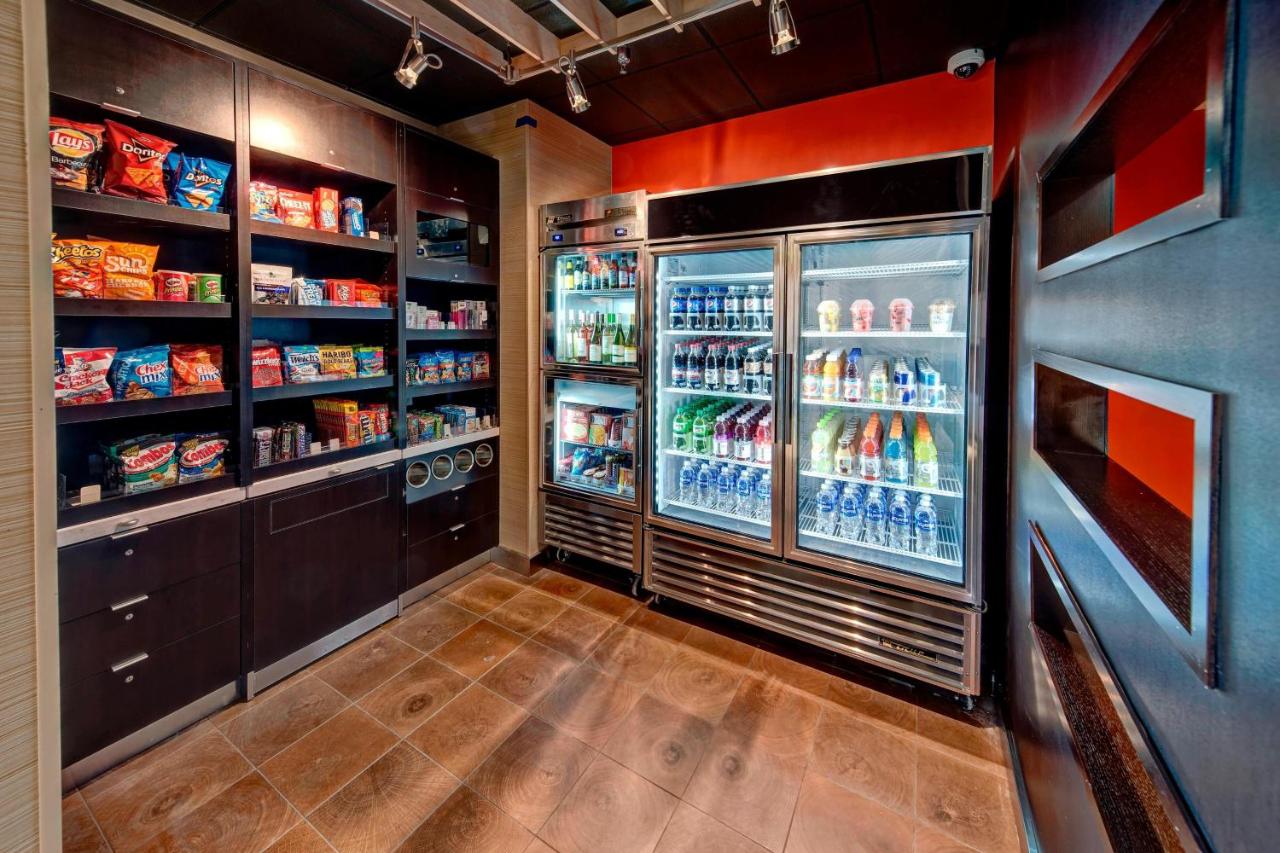  | Courtyard by Marriott Westbury Long Island