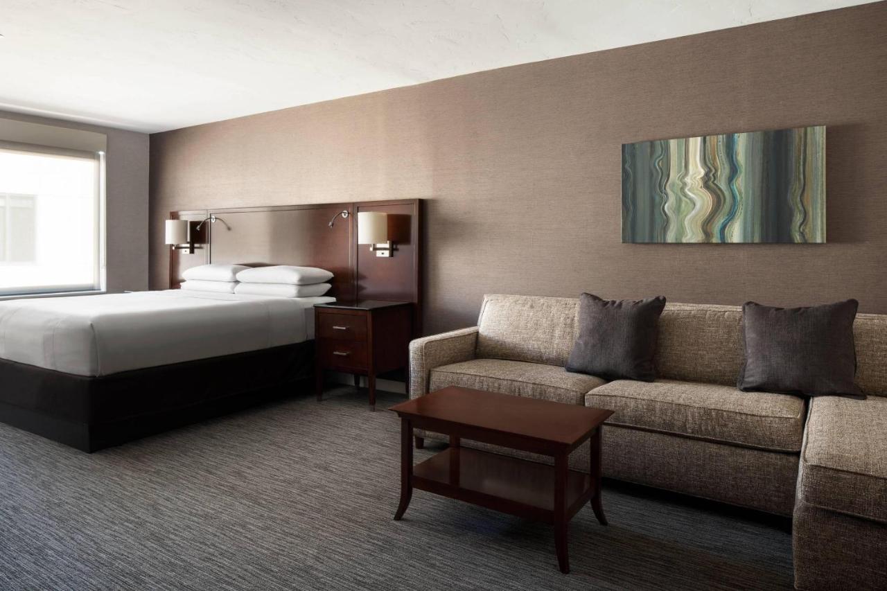Deluxe King Room with Sofa Bed at Provo Marriott Hotel & Conference Center