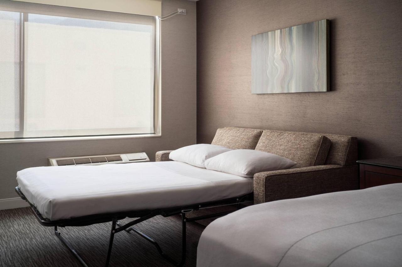 Deluxe King Room with Sofa Bed at Provo Marriott Hotel & Conference Center