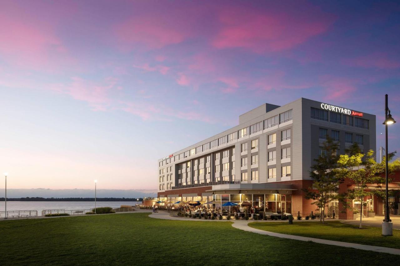  | Courtyard by Marriott Erie Bayfront