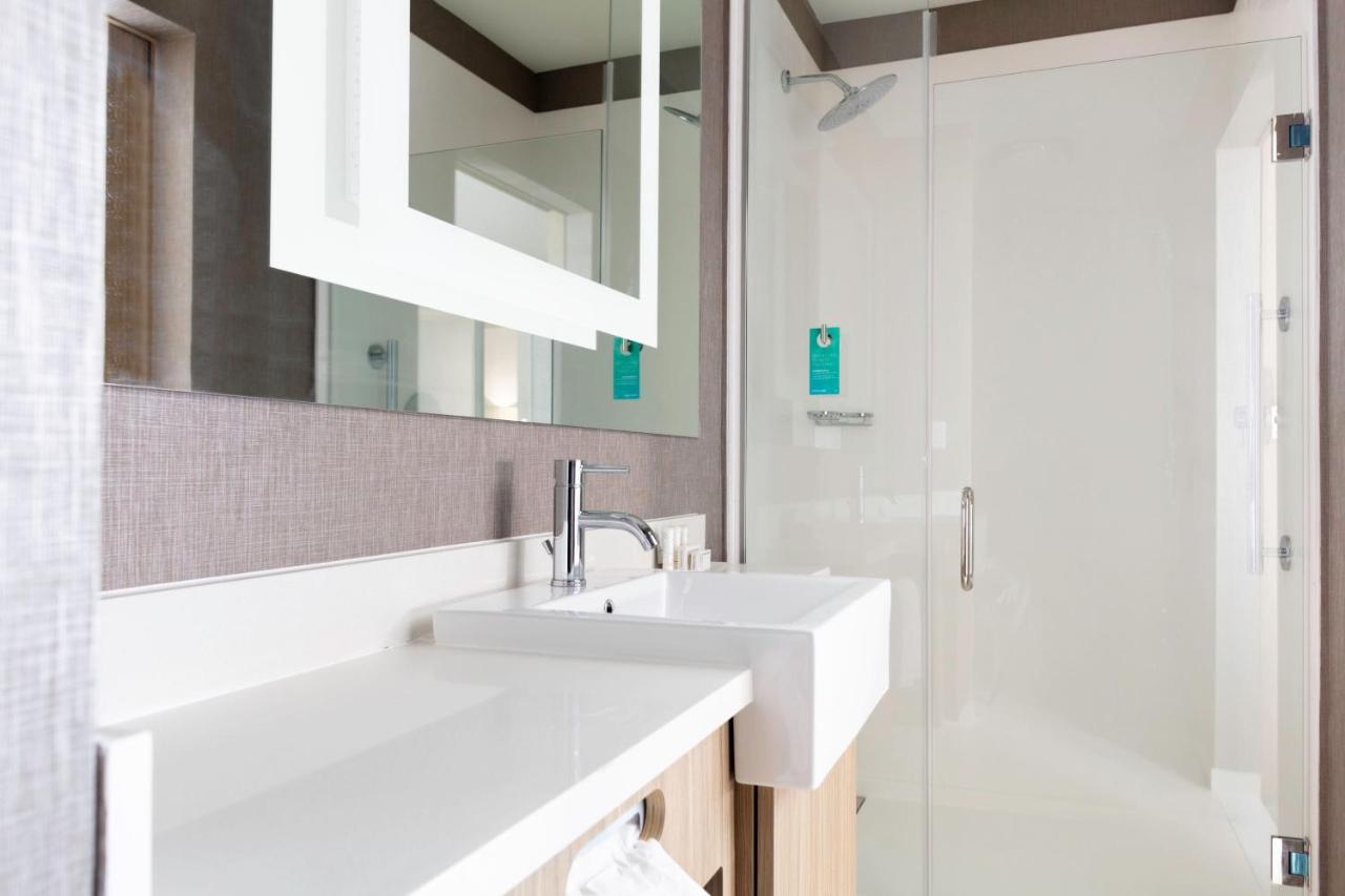 | SpringHill Suites Kansas City Airport