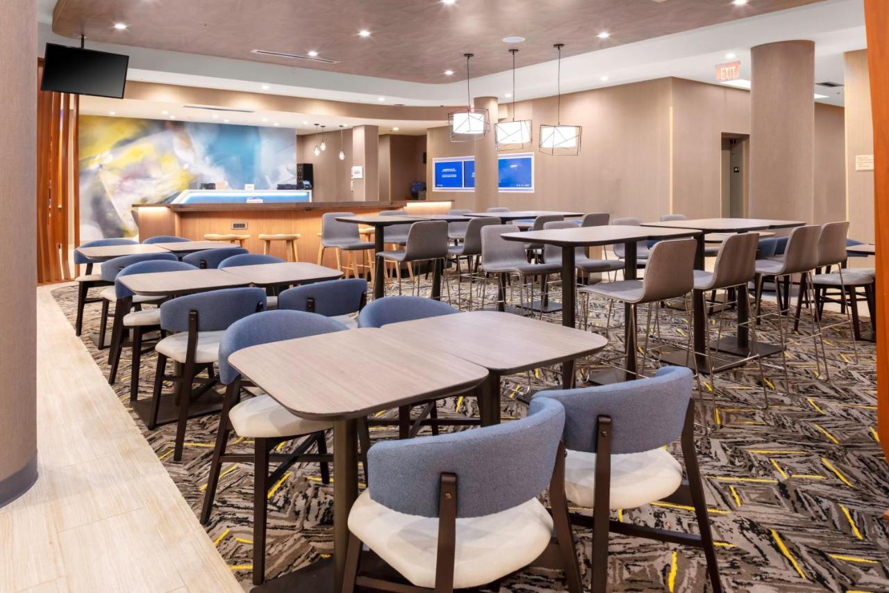 | SpringHill Suites Kansas City Airport