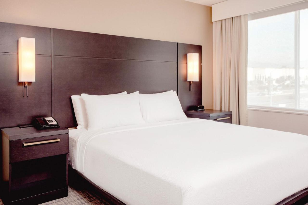 One-Bedroom King Suite with Sofa Bed at Residence Inn by Marriott Loma Linda Redlands