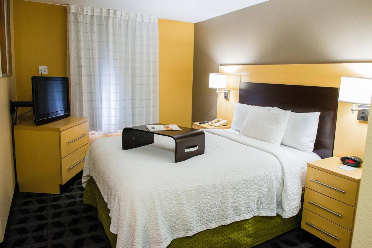  | TownePlace Suites by Marriott Houston NASA/Clear Lake