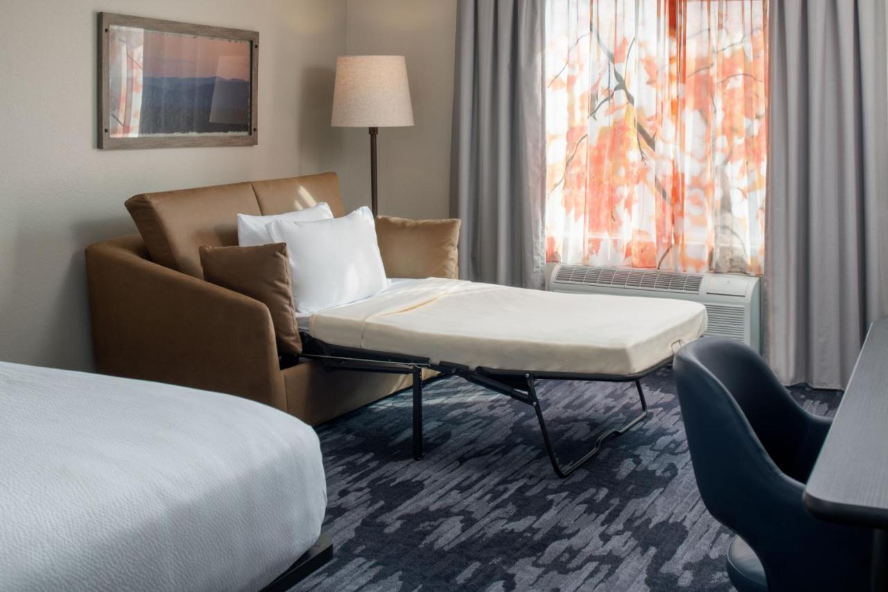 Deluxe King Room with Sofa Bed at Fairfield Inn & Suites Spokane Downtown