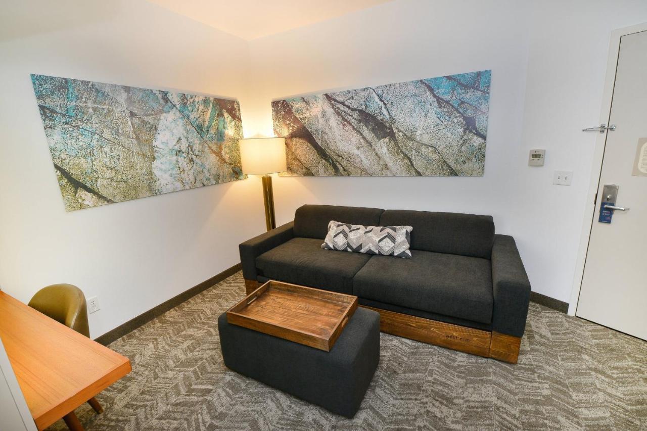| SpringHill Suites by Marriott Grand Forks