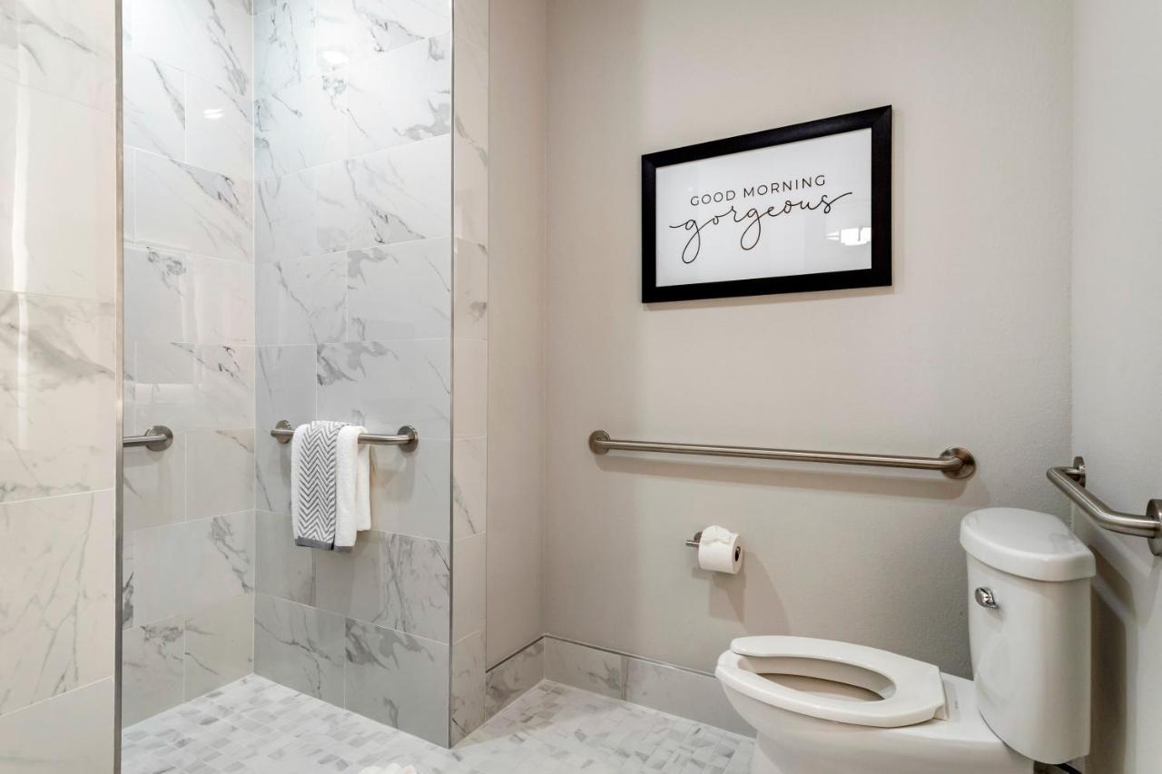 1 Bedroom King Suite with Sofa bed - Disability Access/Non Smoking at Cambria Hotel Austin Uptown Near The Domain