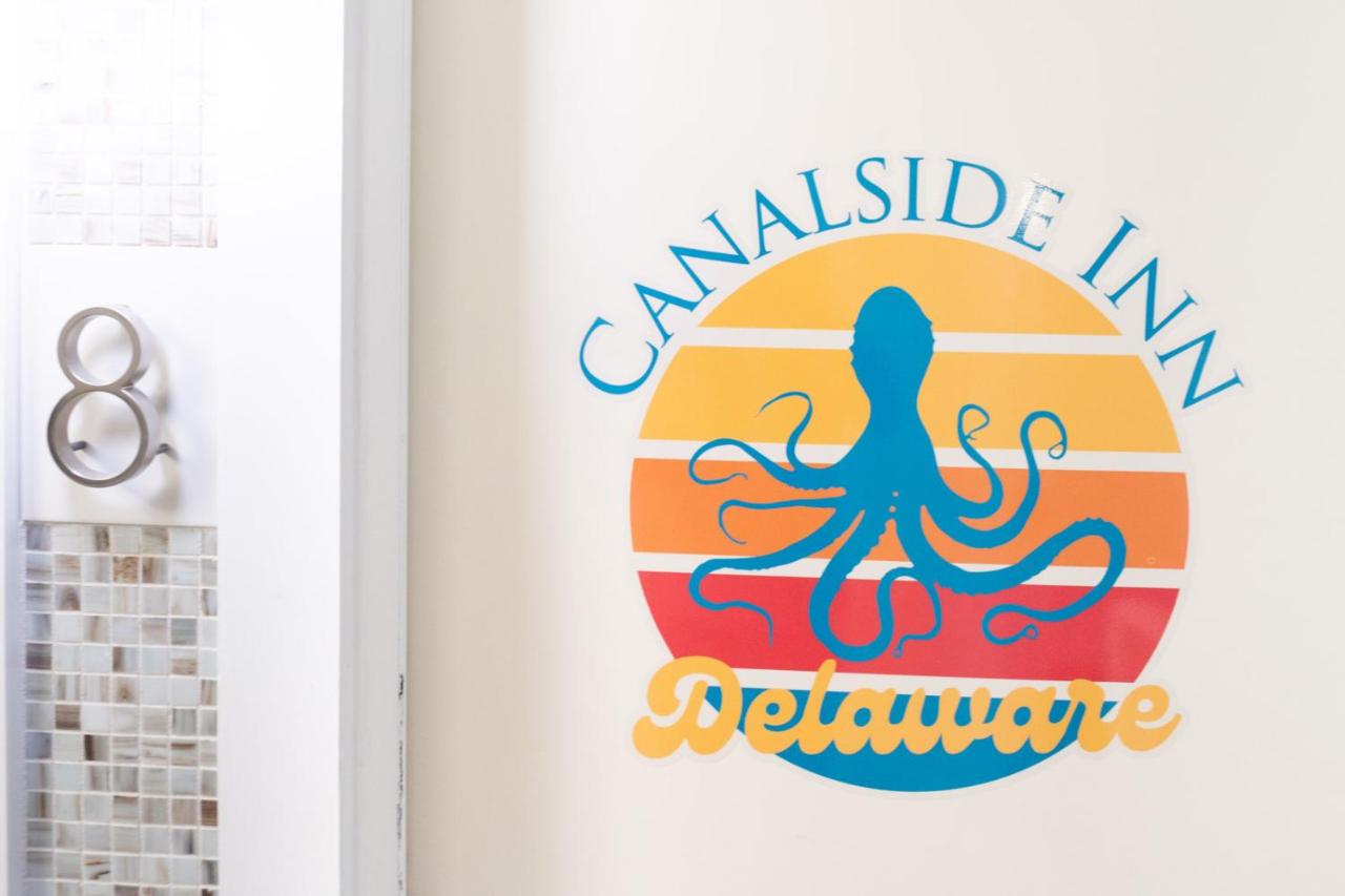 Deluxe King Studio - Pet Friendly at Canalside Inn