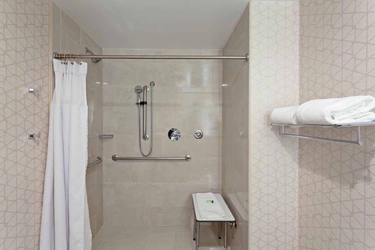  | Crowne Plaza Silicon Valley North - Union City, an IHG Hotel