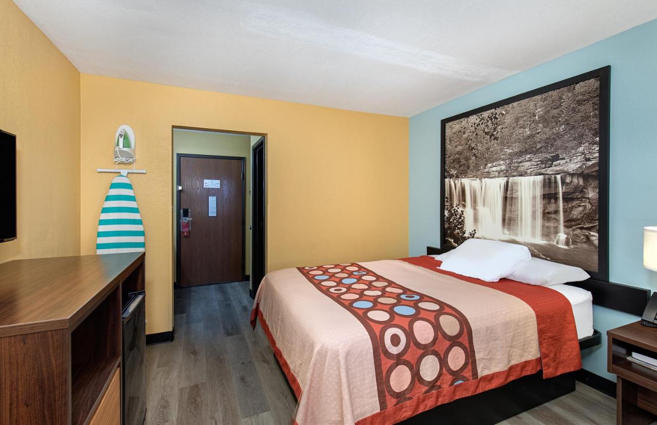  | Super 8 by Wyndham Eddyville/Kuttawa