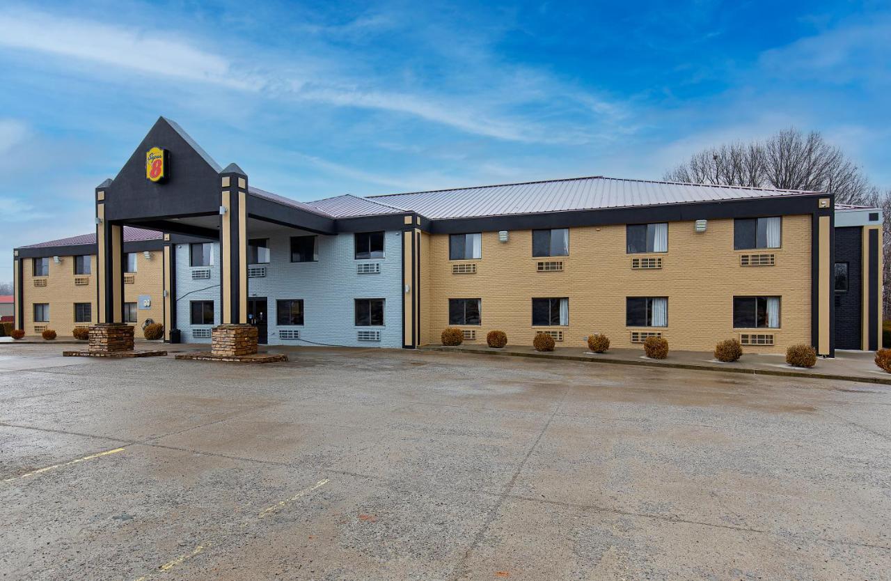 | Super 8 by Wyndham Eddyville/Kuttawa