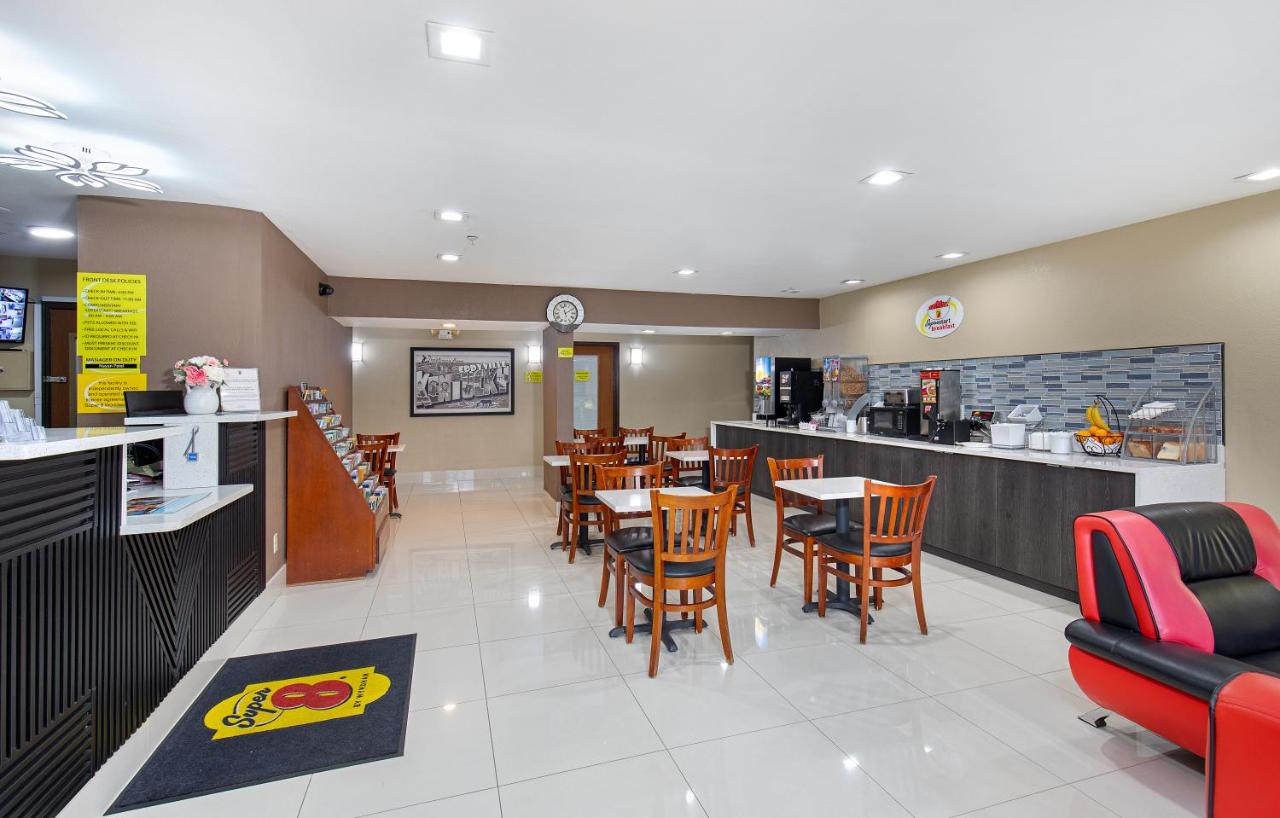 | Super 8 by Wyndham Eddyville/Kuttawa