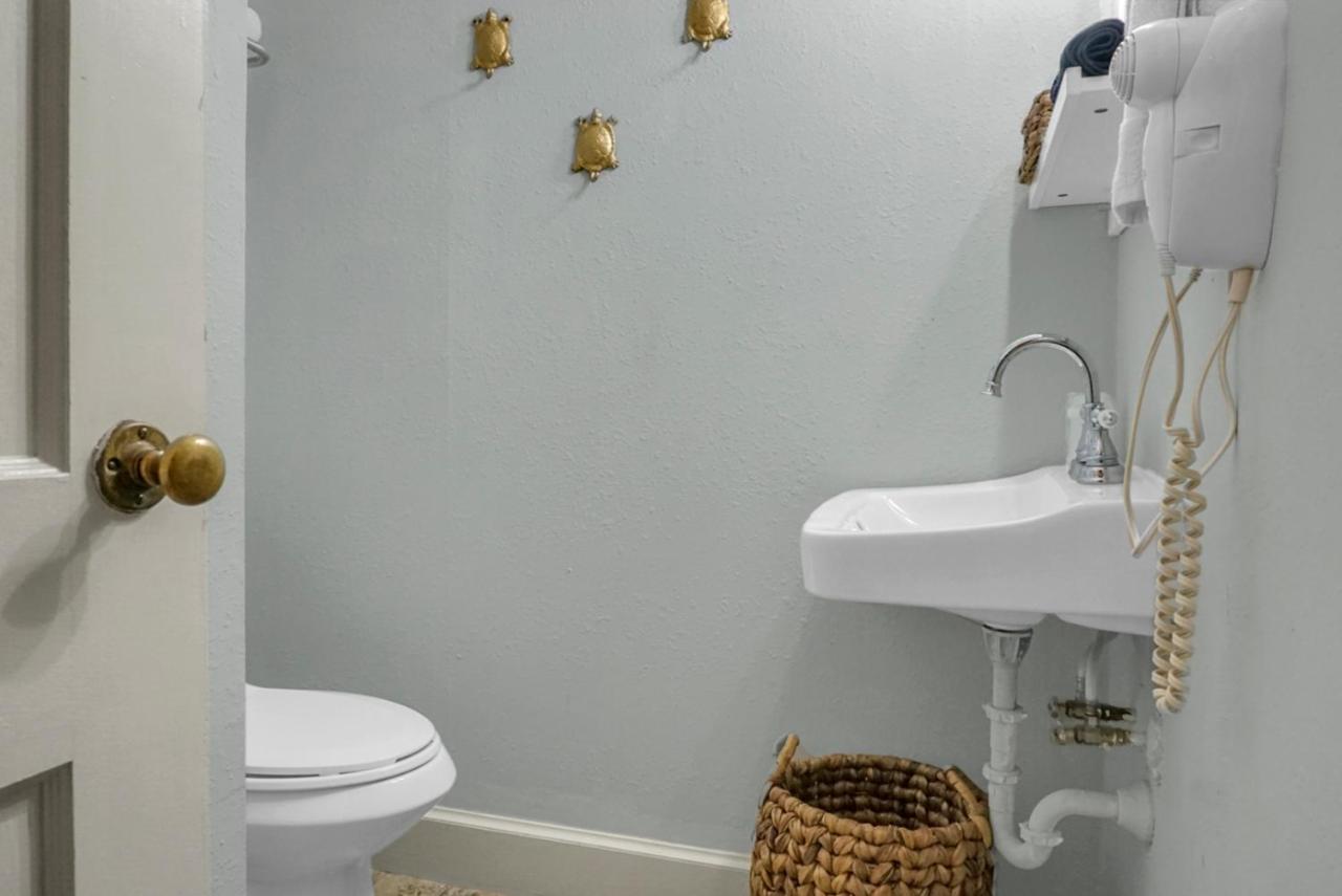 | Carolina Beach Inn