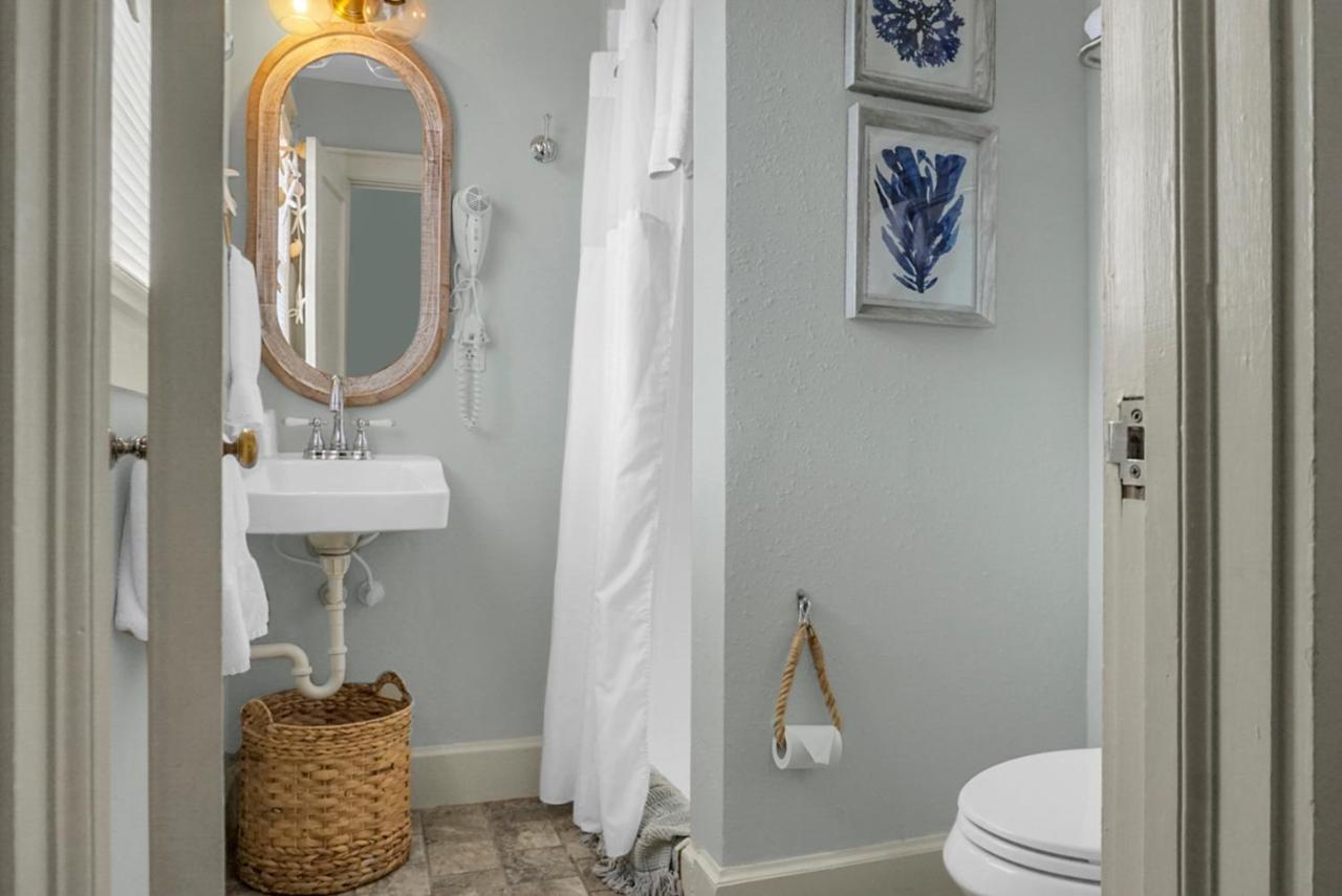 | Carolina Beach Inn