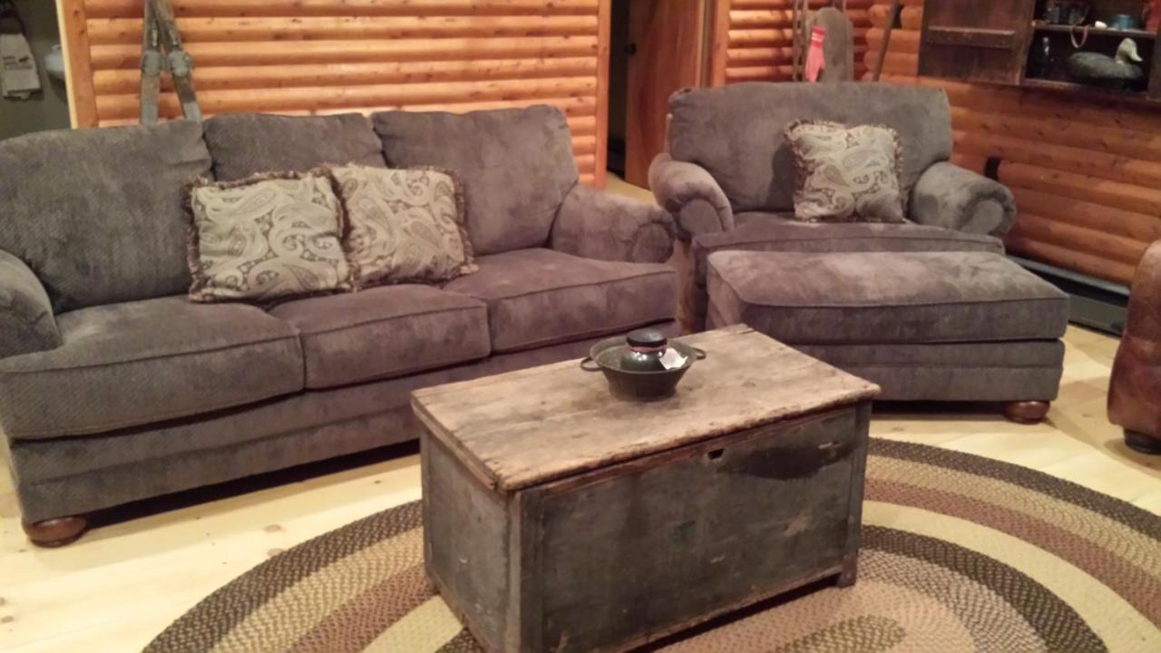 | Deer Mountain Lodge & Wilderness Resort