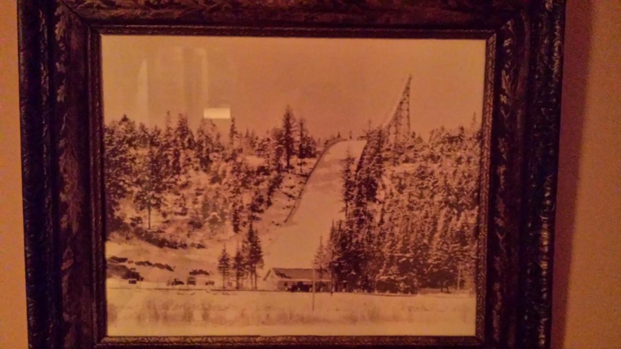| Deer Mountain Lodge & Wilderness Resort