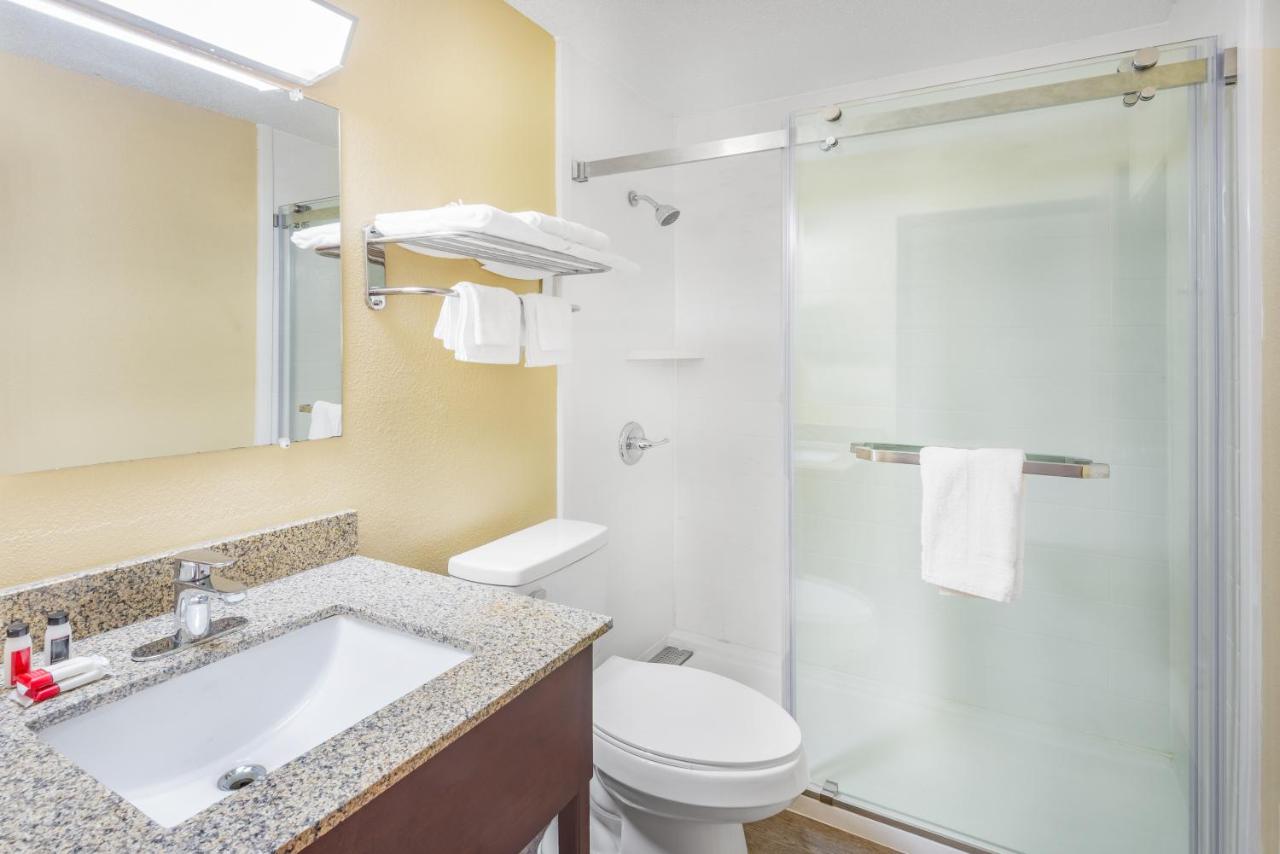 Queen Room with Two Queen Beds - Non-Smoking at Super 8 by Wyndham Waynesburg