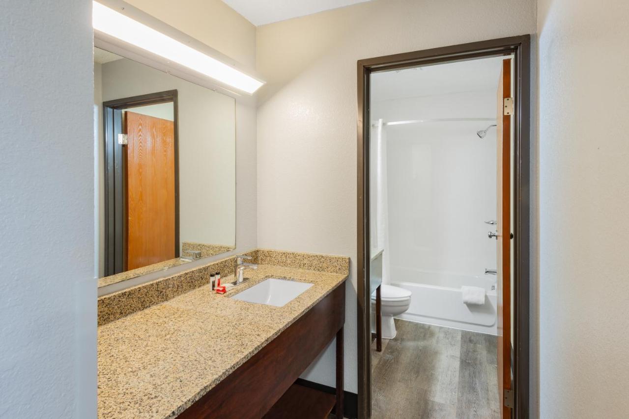 King Suite - Non-Smoking at Super 8 by Wyndham Waynesburg