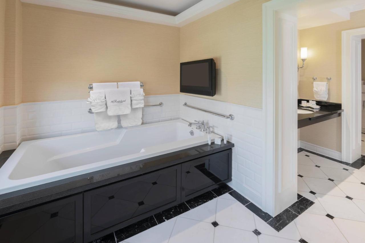 Premier Suite with Partial Plaza View at The Raphael Hotel, Autograph Collection