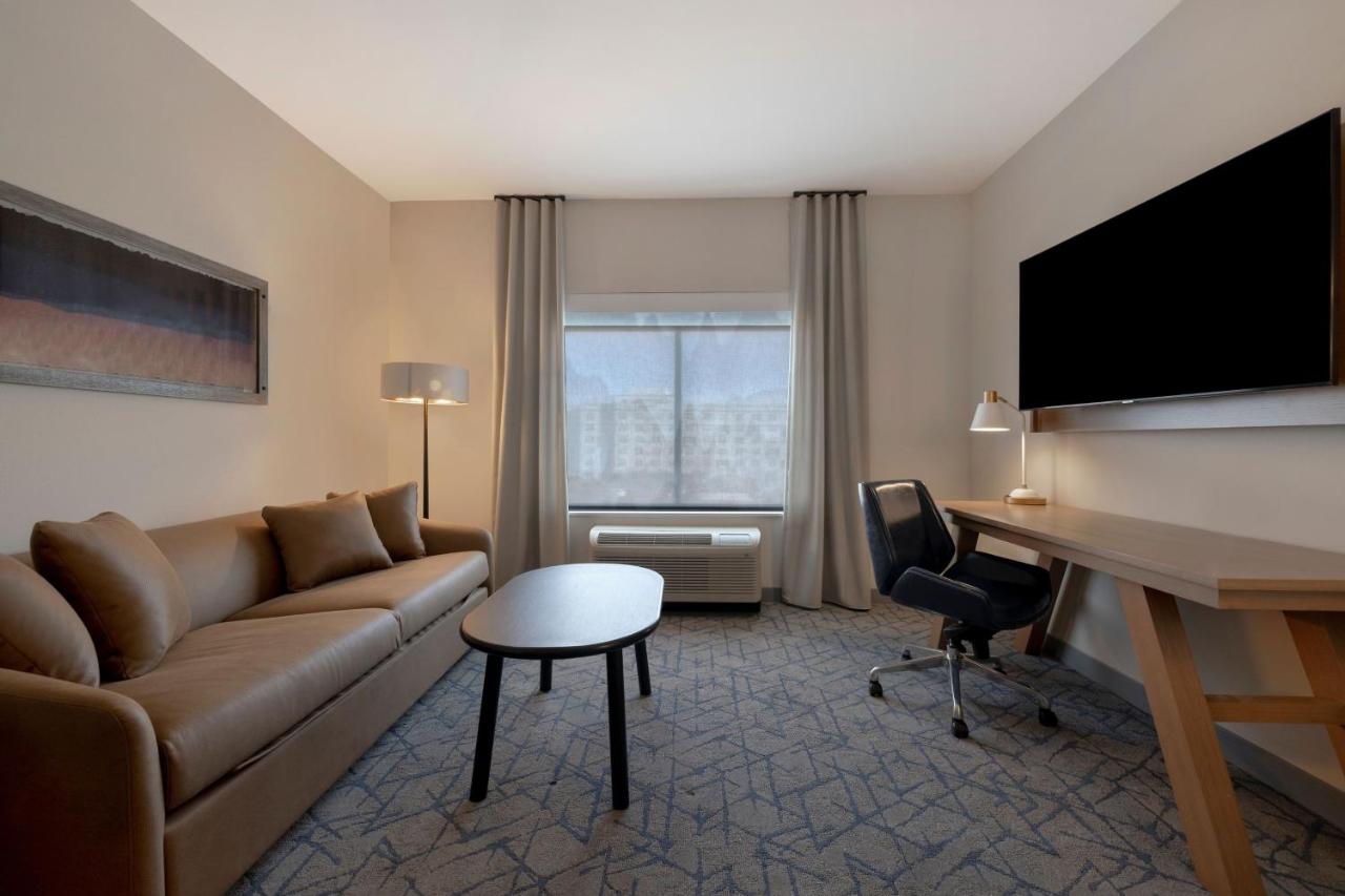 | Fairfield by Marriott Inn & Suites Denver Airport at Gateway Park