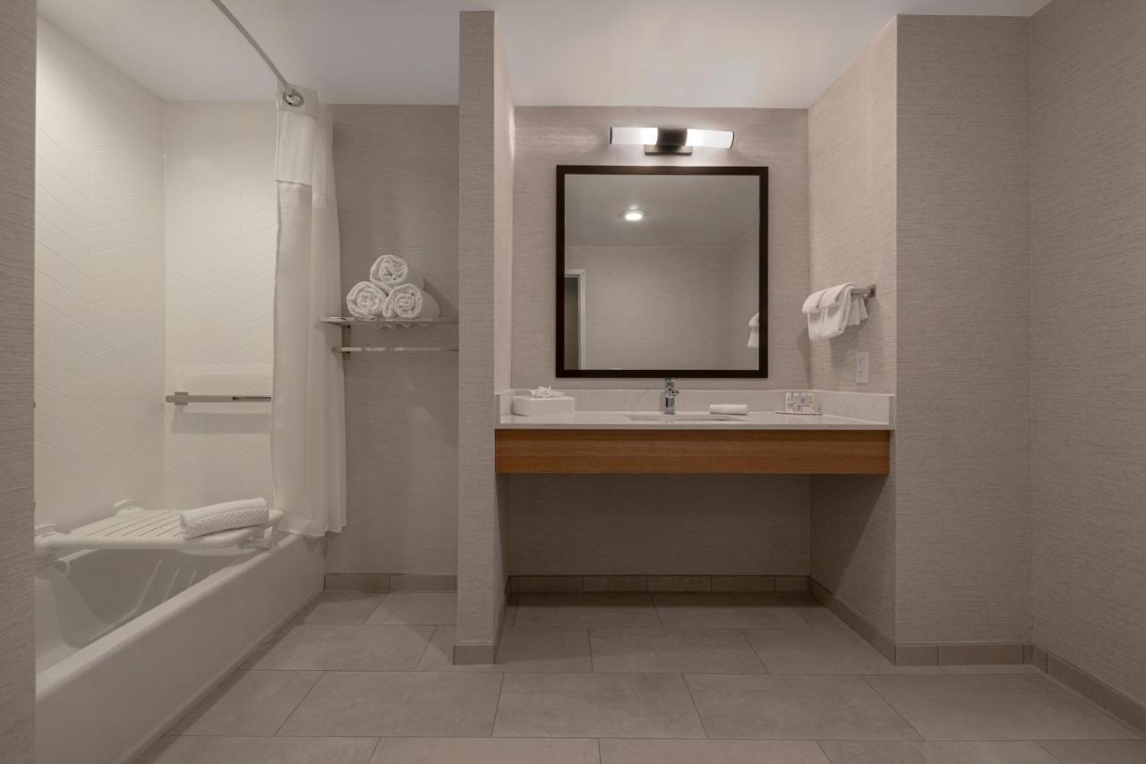 | Fairfield by Marriott Inn & Suites Denver Airport at Gateway Park