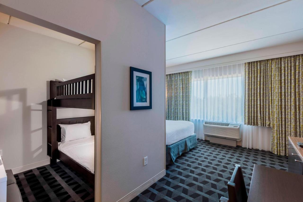 Family Room at TownePlace Suites by Marriott Orlando at SeaWorld