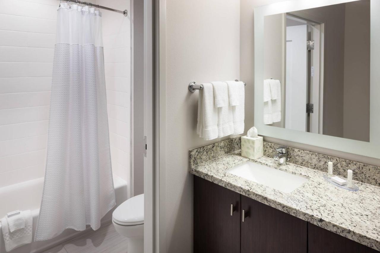 Deluxe Queen Suite at TownePlace Suites by Marriott Orlando at SeaWorld