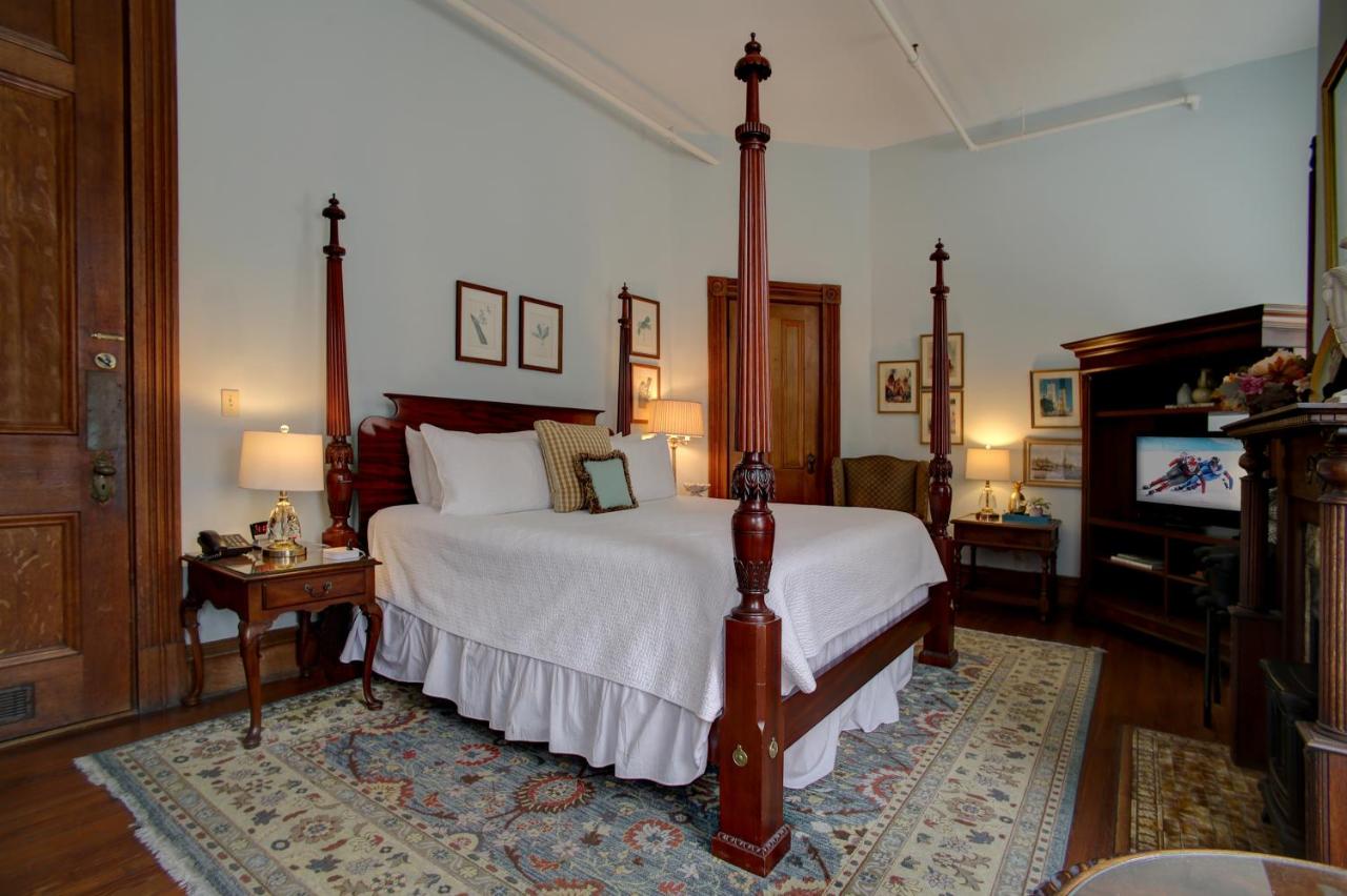 | Forsyth Park Inn
