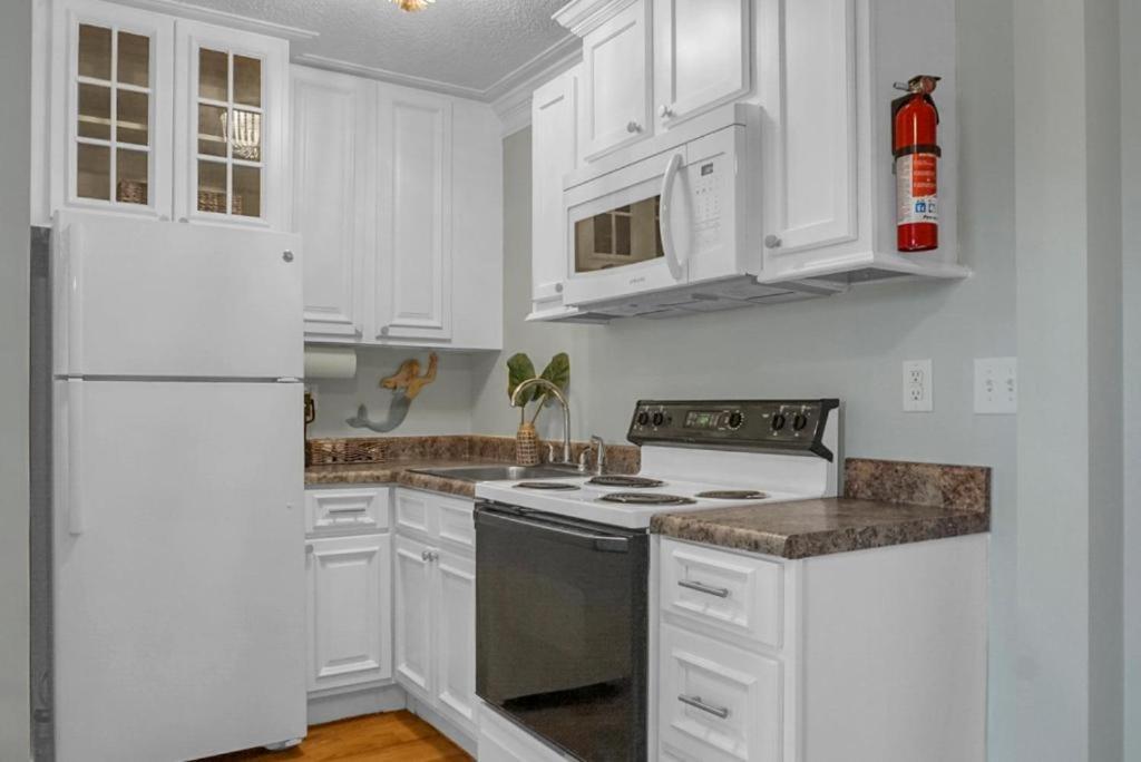 | Carolina Beach Inn